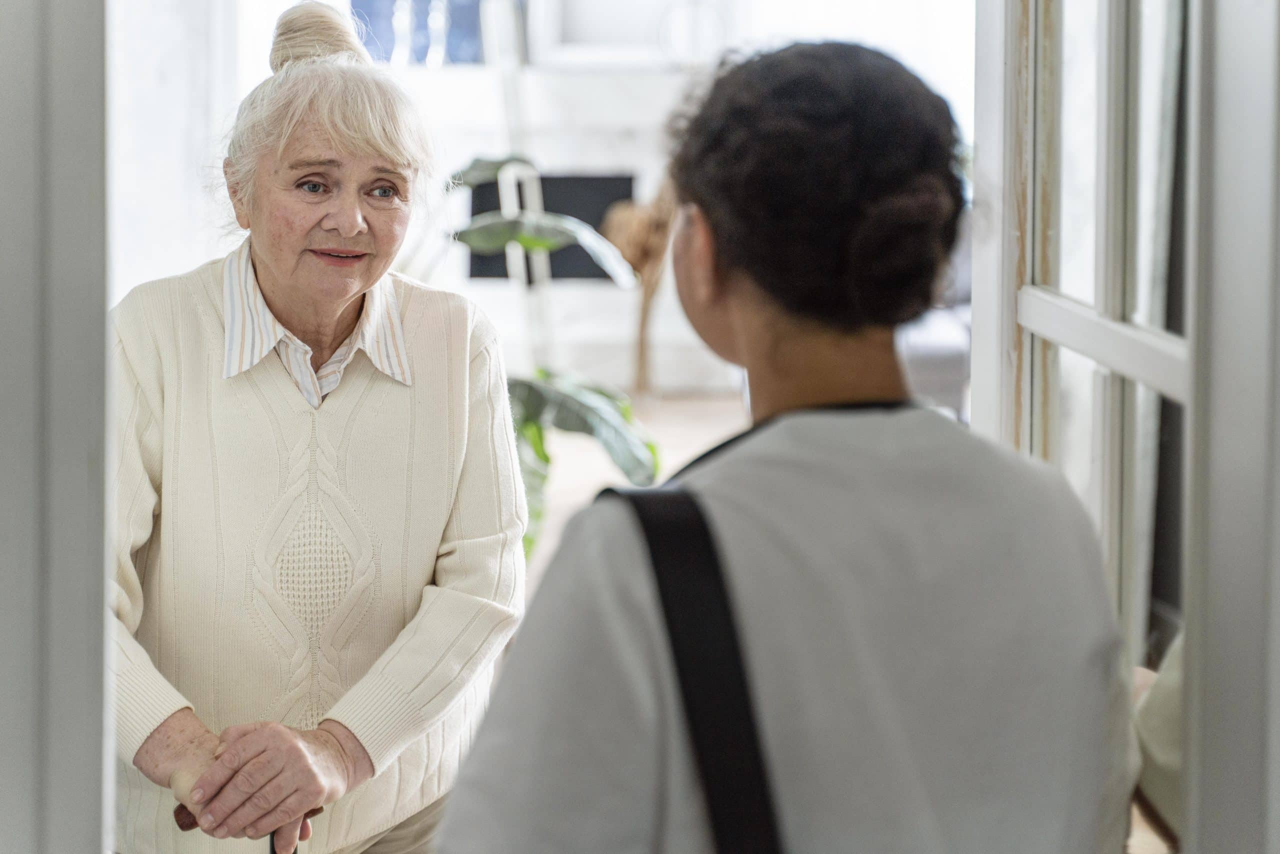 Gesundheitskontrolle durch eine Pflegekraft